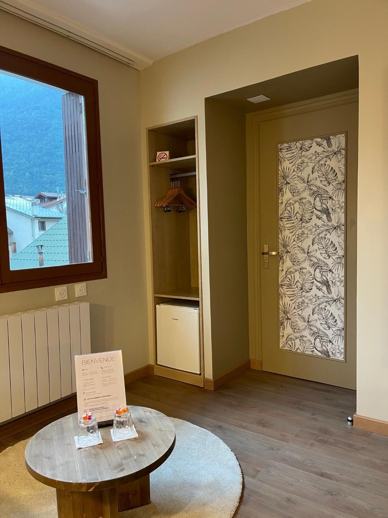 Cit'Hotel Le Welcome Moutiers  Exterior photo